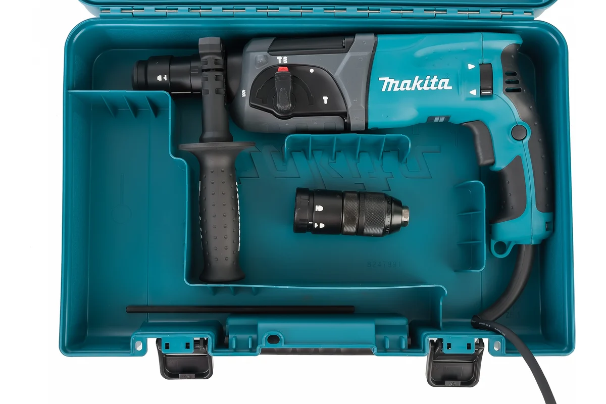 Makita Перфоратор HR 2470FT,  780Вт, SDS+. 3х режимный, 2,7Дж удар, б/съёмный патрон, кейс