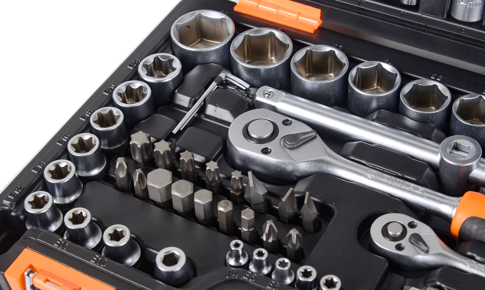 Набор инструментов , 1/2", 1/4", CrV, в кейсе 108 предм Вихрь