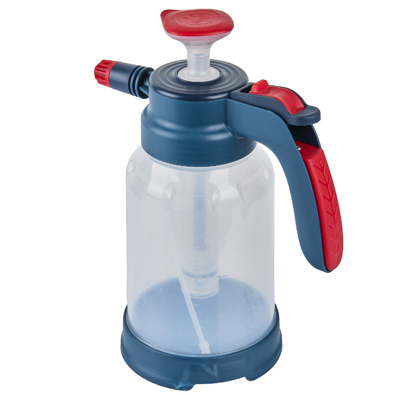 ELITECH ОС 1.5 (Опрыскиватель с ручным насосом, с баком на 1,5 литра и двумя форсунками)