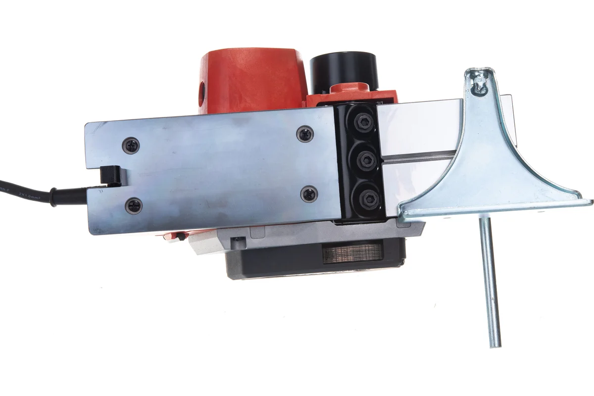 Makita M1902 Рубанок,500Вт,16000об\м,ширина-82мм,глуб-1мм,2.7кг,кор (красная)