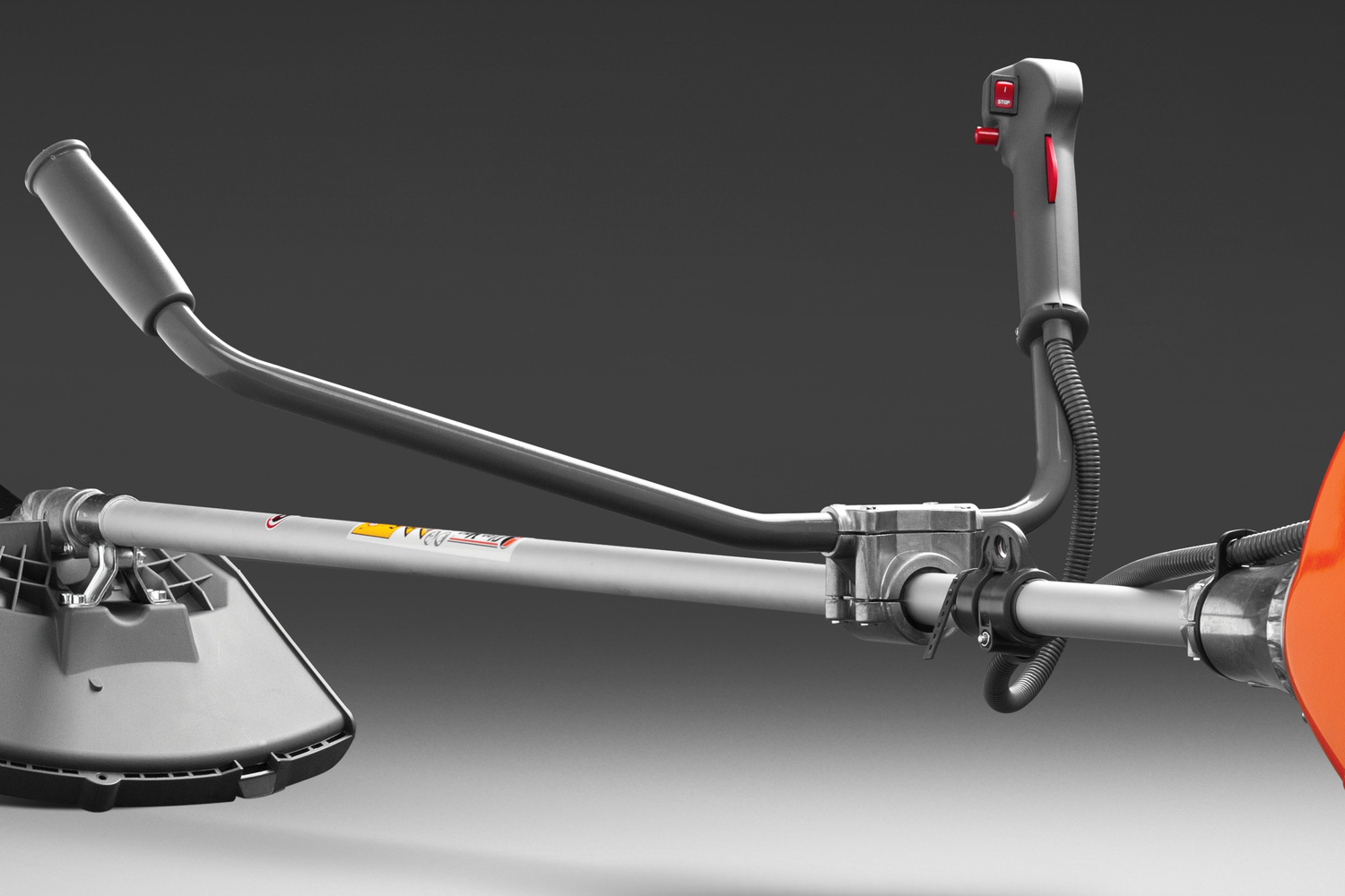 Бензокоса Oleo-Mac SPARTA 25 ECO ALUMINIUM, 800 Вт (1.0л/с), леска 2,4мм, диск 230мм, вело -руль