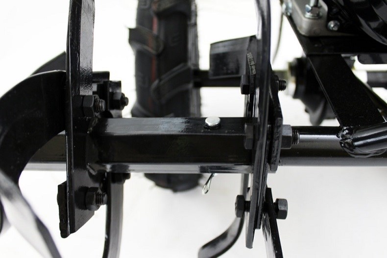 Мотоблок HUTER MK-9500, 9л.с.,4хт.дв.250см3.,бак 6л, ш.обр.115см, 120кг