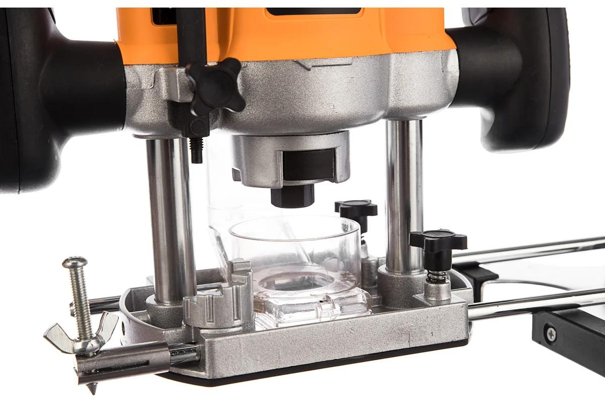 Фрезерная машина ФМ-1300 Вихрь,1300Вт,30000об/мин