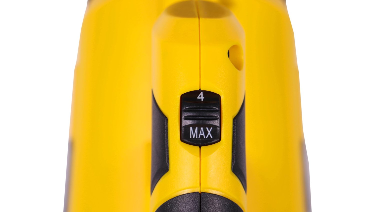 Воздуходувка аккумуляторная CHAMPION BB1811 (18В4Ач Li-ion1,9кг12мин594м³/ч38м/сек безАКБиЗУ)