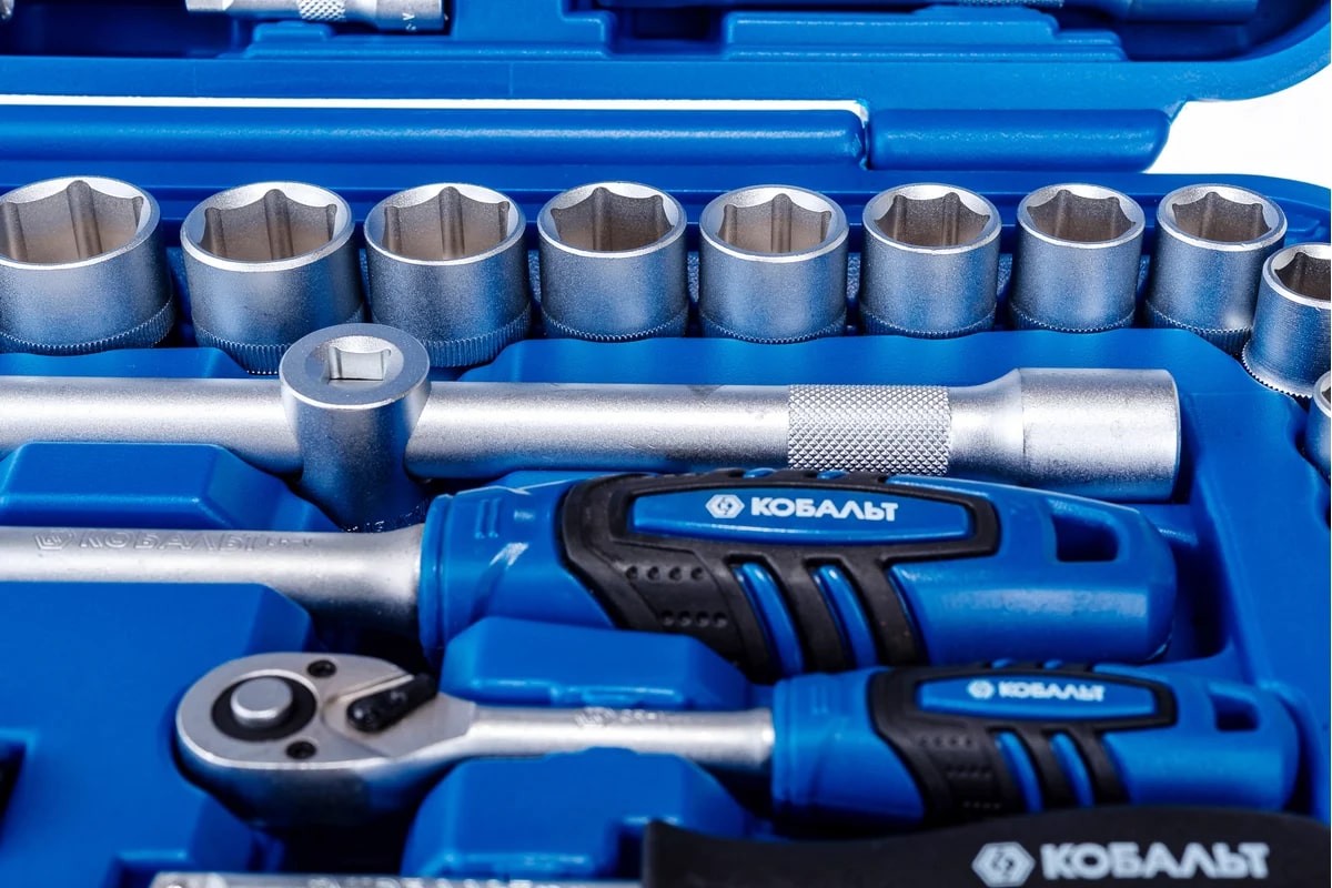 Набор инструмента универсальный КОБАЛЬТ 1/4" и 1/2" (100 предметов) кейс