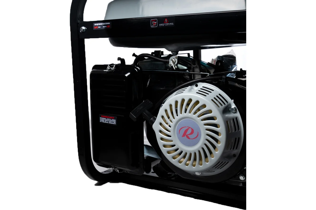 РЕСАНТА  Бенз. генератор БГ 8000 Р, 220 В, 4х тактн, макс мощн.7кВт,номин.мощн. 6,5кВт, бак 25л