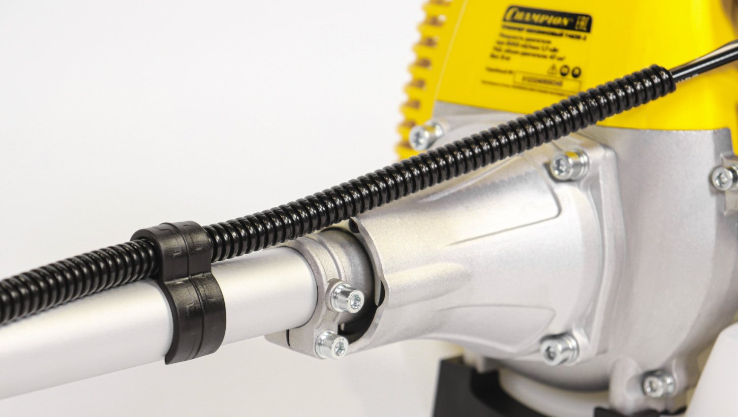 Бензотриммер CHAMPION Т463S-2 PRO(неразъем.прям. 1,7кВт 47см³ 8кг HT22+40/255/25,4 U-ручка лег.старт