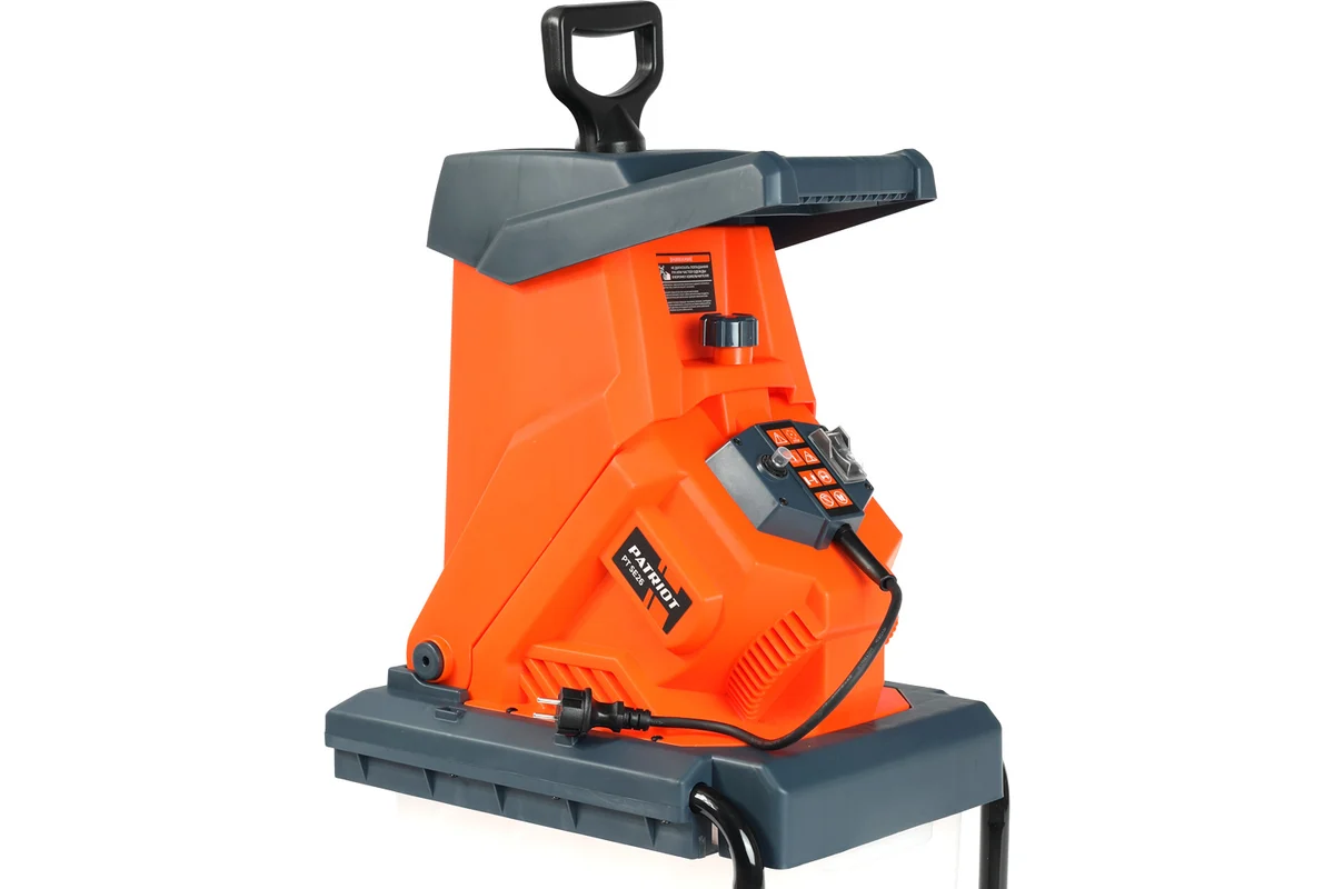 PATRIOT PT SE26 Измельчитель садовый, 2,6 кВт, 230 В, 4050 об/мин, мах. Ø измельчения - 40 мм			