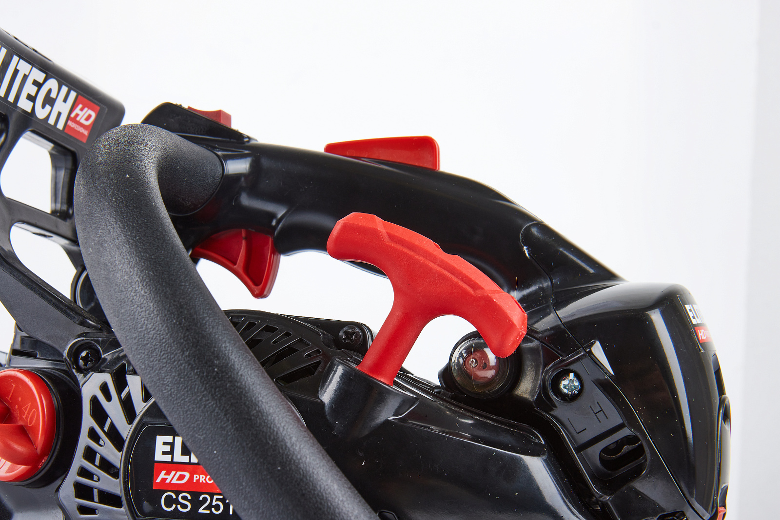 ELITECH CS 2514T (E1611.003.00) Бензопила,25см3,1.0кВт\1.2л.с.,шина30см,3200-12700об\мин,шаг-3\8",па