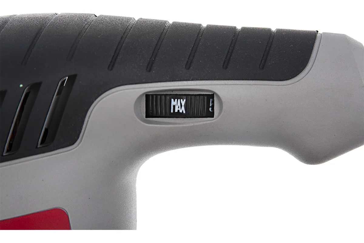 ЭШМ-125/270Э  ИНТЕРСКОЛ Эксцентриковая шлифмашина, 270 Вт, 5000-12000 об/мин, ф 125 мм, 1,38 кг