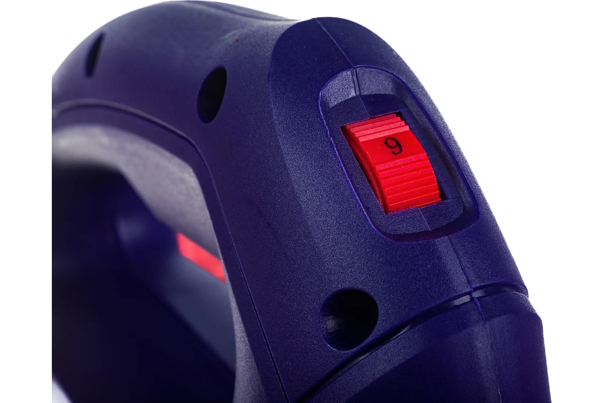 Лобзик электрический ПУЛЬСАР ЛЭ 600С (600Вт, 70мм,0-3000 об/мин, маятн. ход,1,9кг) 