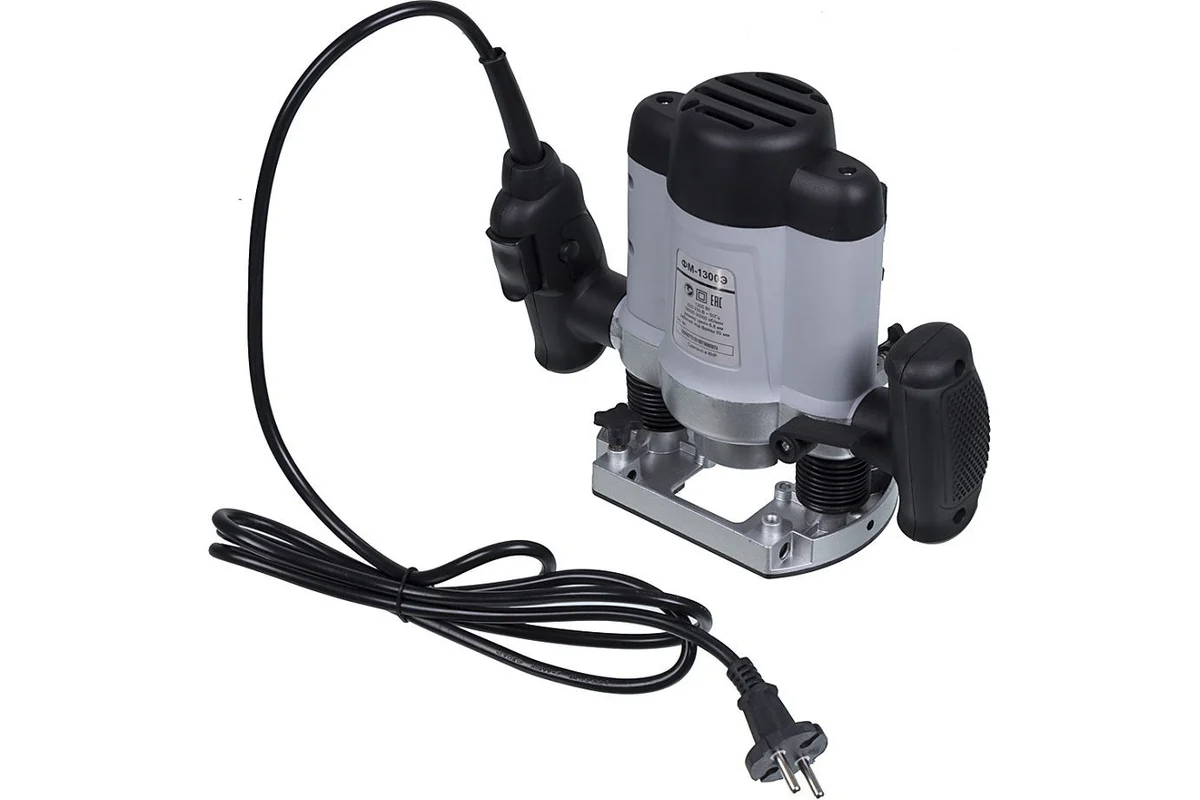 РЕСАНТА Эл.фрезер ФМ-1300Э 1300Вт,30000об/мин,6-8мм цанга,регулир.