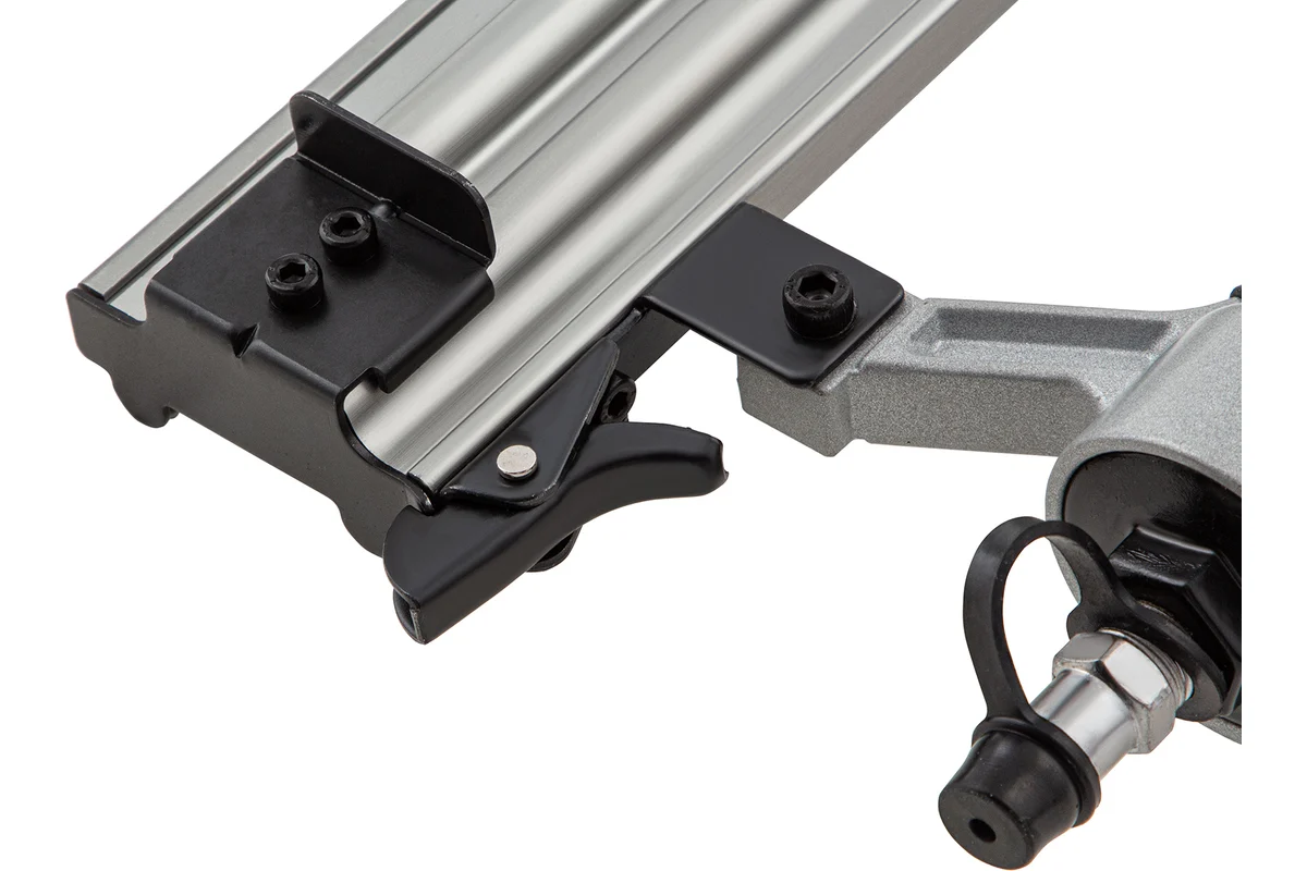 Нейлер пневматический для гвоздей от 10 до 50 мм// Matrix