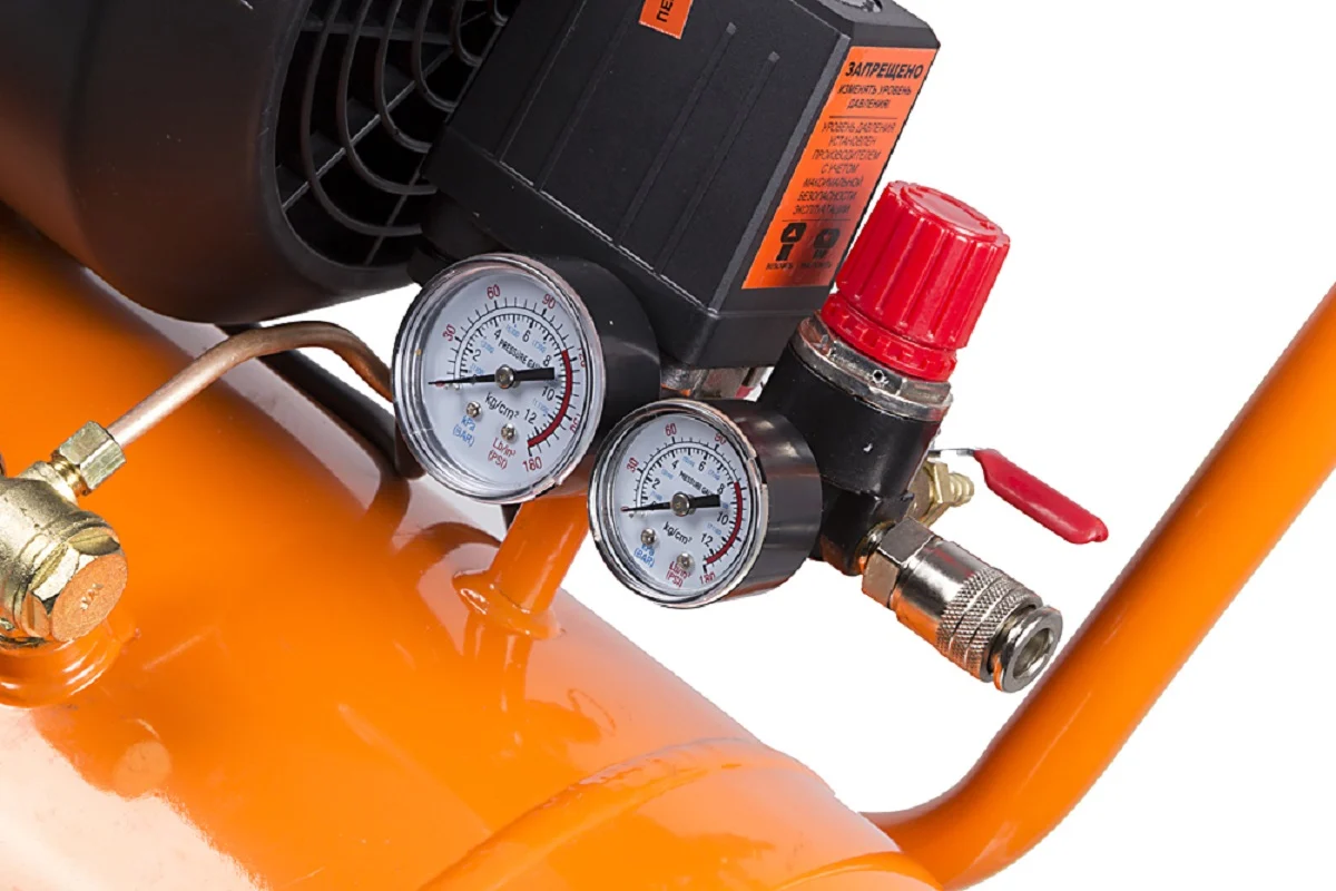 Компрессор Вихрь КМП-400/50, 220В, 400л/мин,2,5кВт масляный,ресивер 50л