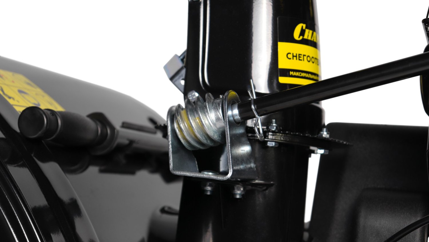 Снегоотбрасыватель CHAMPION ST761BS 6,5 л/с, шир.обр. 610 мм,6F/2R колеса, фара,эл.стартер,обогрев.