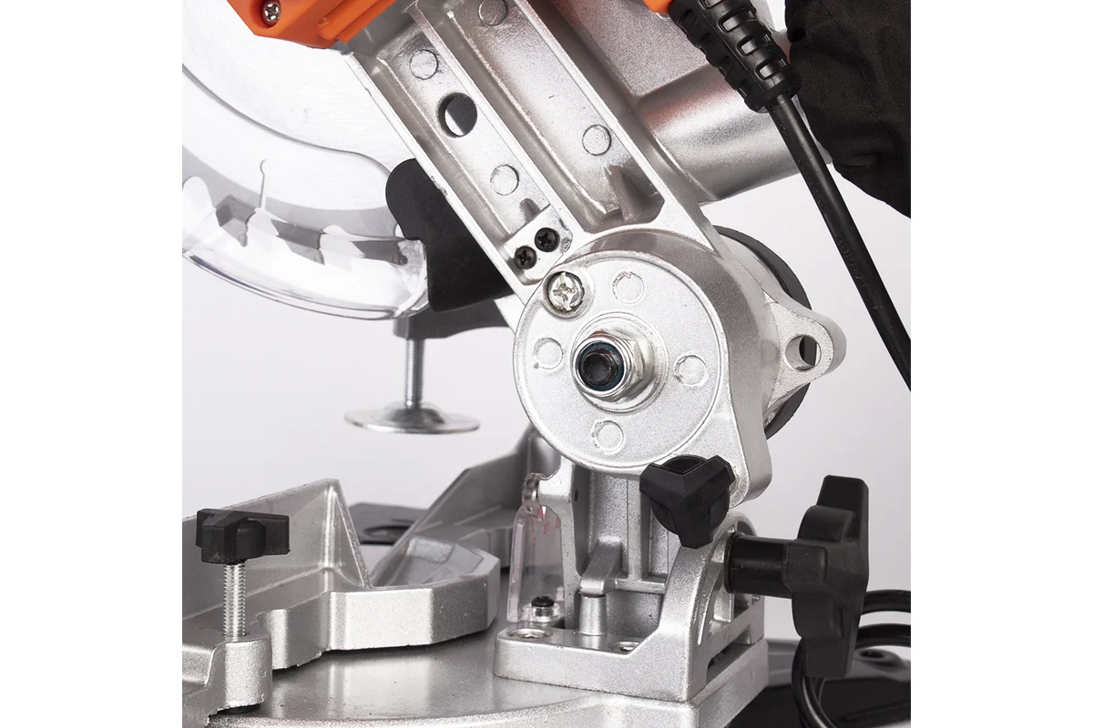 Пила торцовочная PATRIOT MS 210, мощность 1400Вт, пильный диск 210 мм, Пылезащищенная кнопка включен