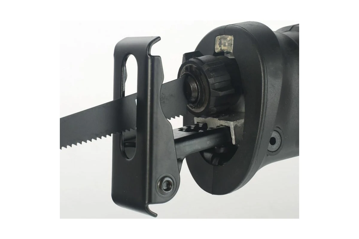 Пила сабельная сетевая PATRIOT RS 808, мощность 850Вт, LED подсветка, регулировка скорости, поворотн