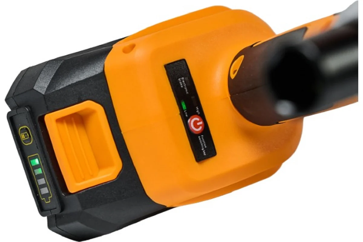 Гайковерт аккумуляторный АГ-300/20Li (в комплекте 2 АКБ и ЗУ) в кейсе Вихрь