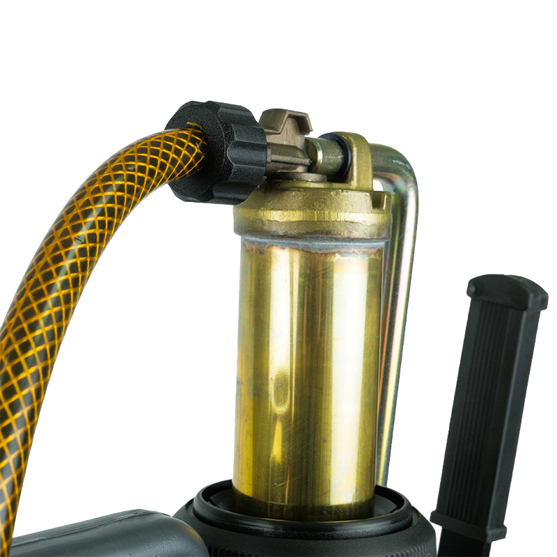 Опрыскиватель ручной телескопический Caiman Telescopic 12M, 12 л, 6 бар, 3,6 кг