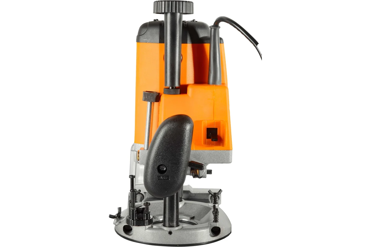 ВИХРЬ Фрезерная машина ФМ-1900,1900Вт,6000-26000об/мин,6,8,12мм 