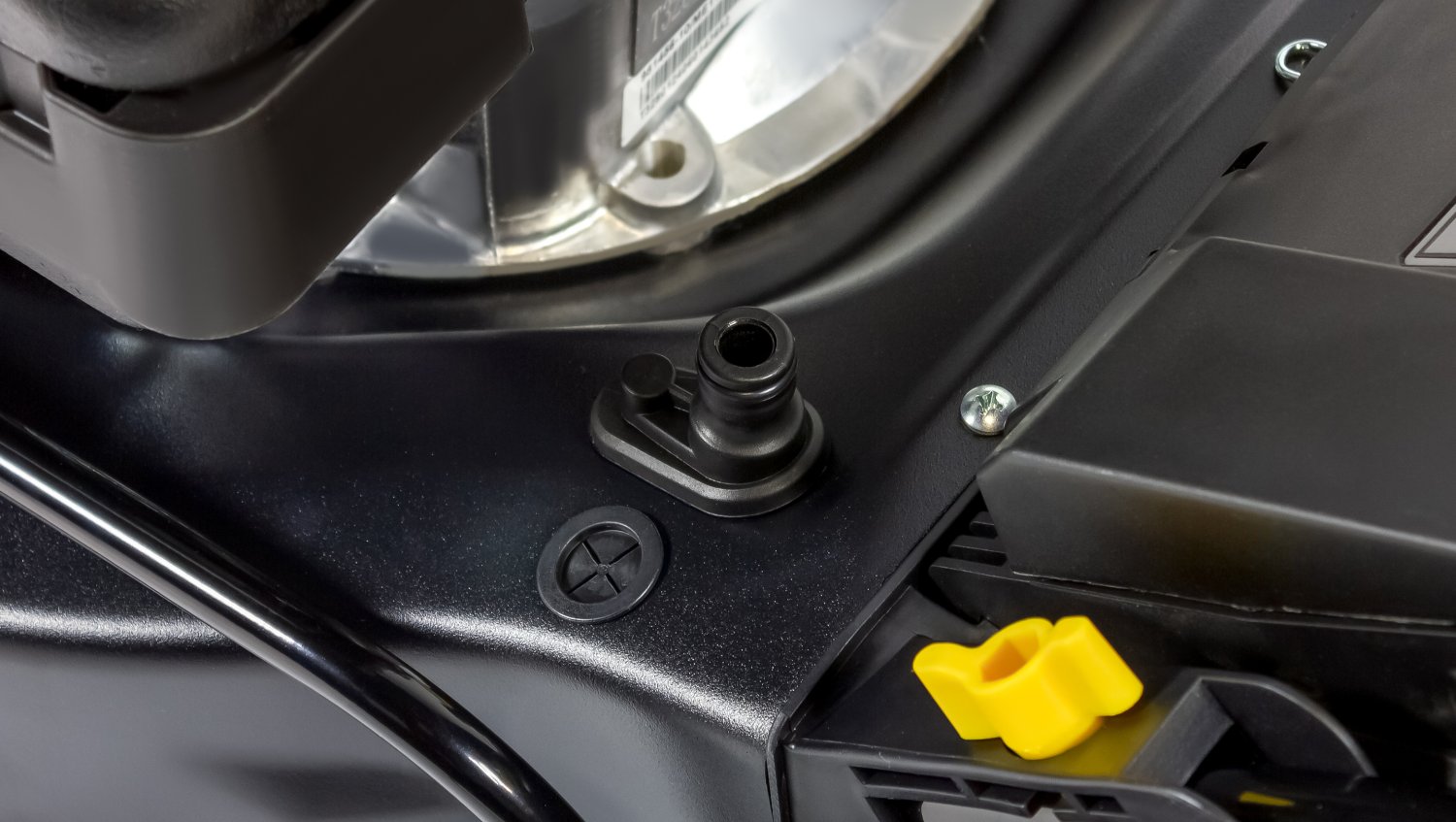 Газонокосилка CHAMPION LM4222 (2,2кВт 418мм 40л 20-70мм 1рычаг/6, 17кг 2в1)