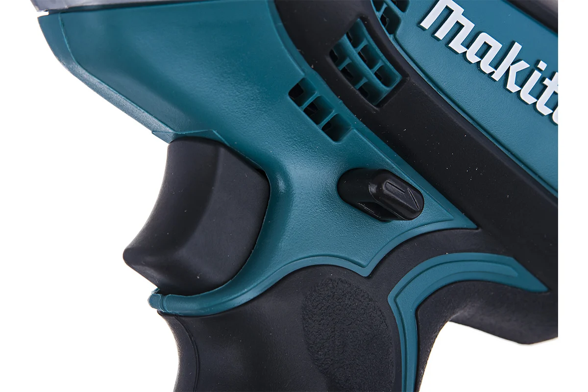 Makita Шуруповерт  TD0101, сетевой ударный, 230Вт, 0-3600 об/мин, 0.99 кг