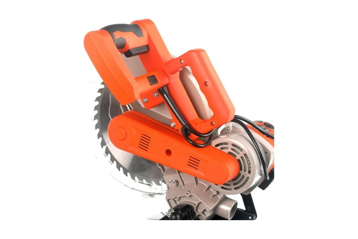 Пила торцовочная PATRIOT MS 253, мощность 1600Вт, пильный диск 255 мм.