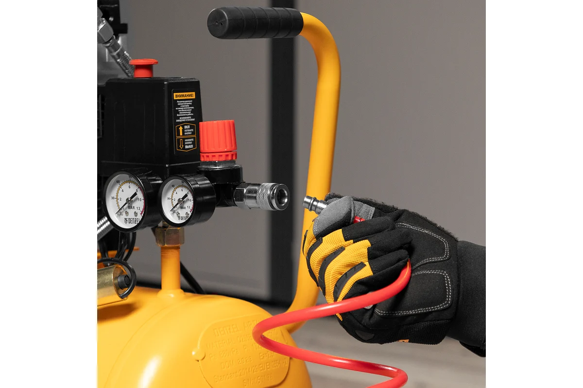 Компрессор DLS950/24 безмаслянный малошумный  950 Вт, 165 л/мин,ресивер 24 л// Denzel